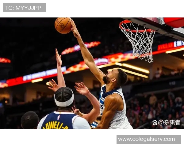 戈贝尔两年首次尝试三分球未中贡献13分12篮板展现进步决心